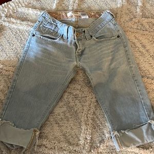 Ladies Levi Denim Capri